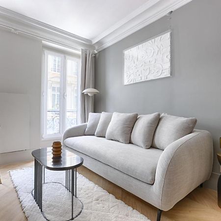Unique Luxury Parisian Flat 2Br/6P -Champs Elysees Luaran gambar