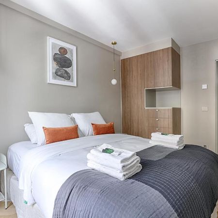 Unique Luxury Parisian Flat 2Br/6P -Champs Elysees Luaran gambar