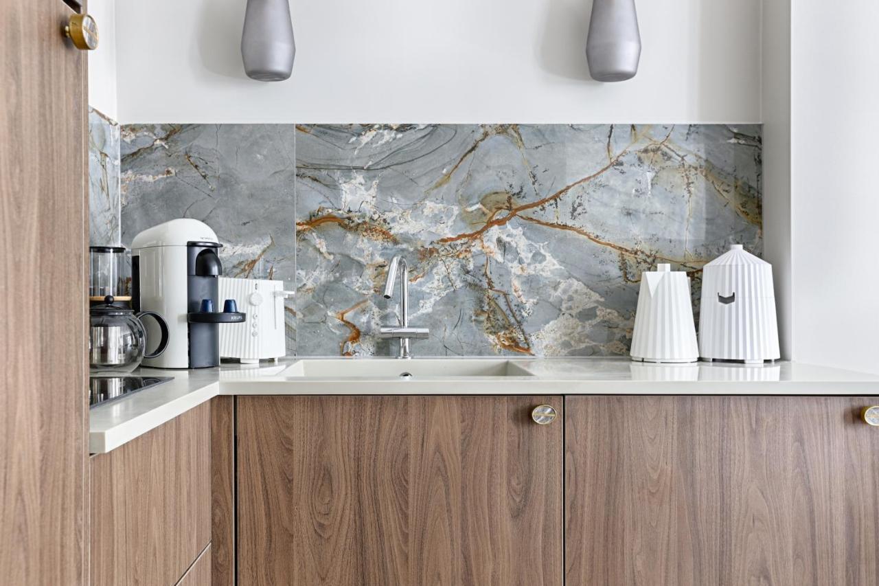 Unique Luxury Parisian Flat 2Br/6P -Champs Elysees Luaran gambar