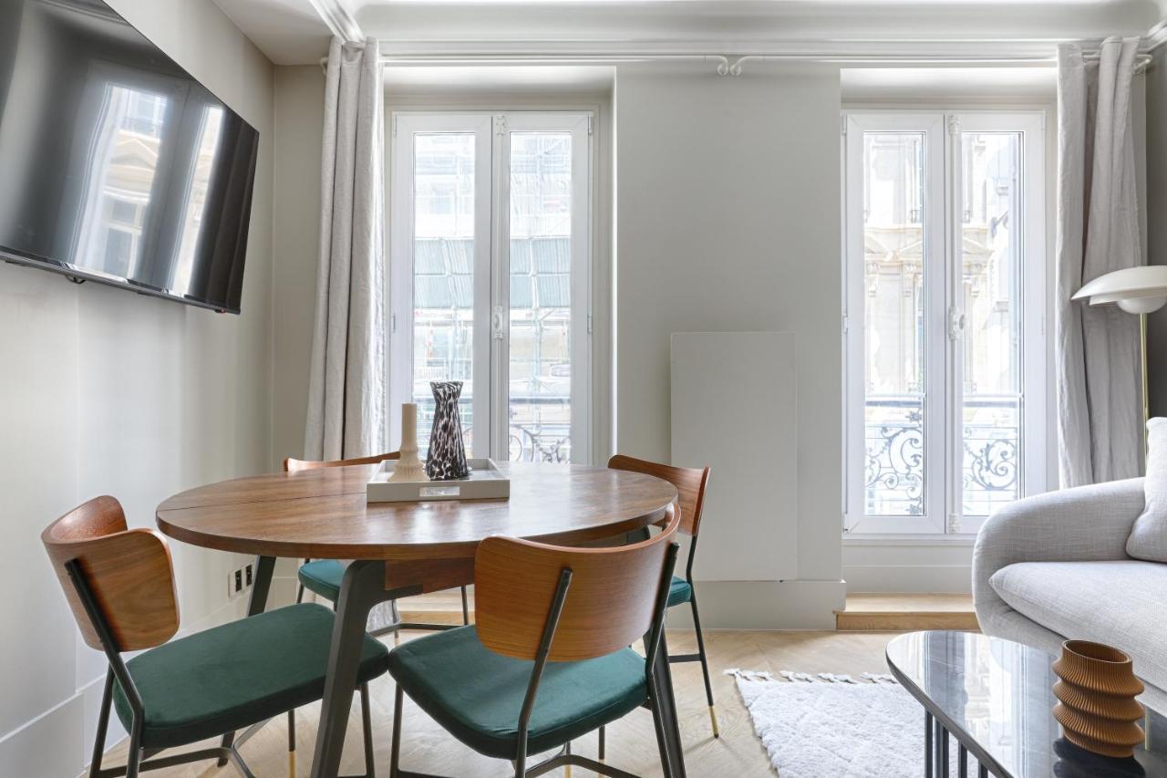 Unique Luxury Parisian Flat 2Br/6P -Champs Elysees Luaran gambar